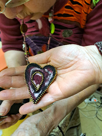 Zipsové brošne plstené